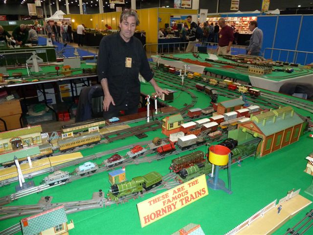 LNER theme with Hornby O-gauge layout