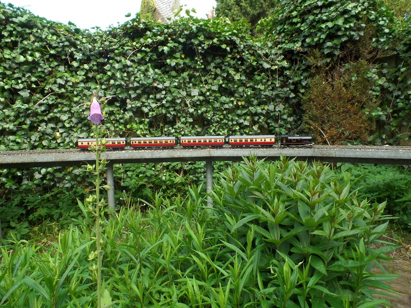 Garden railway