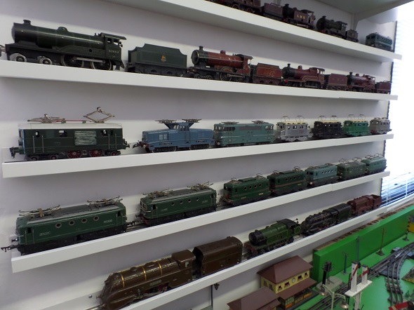 Vintage trains room