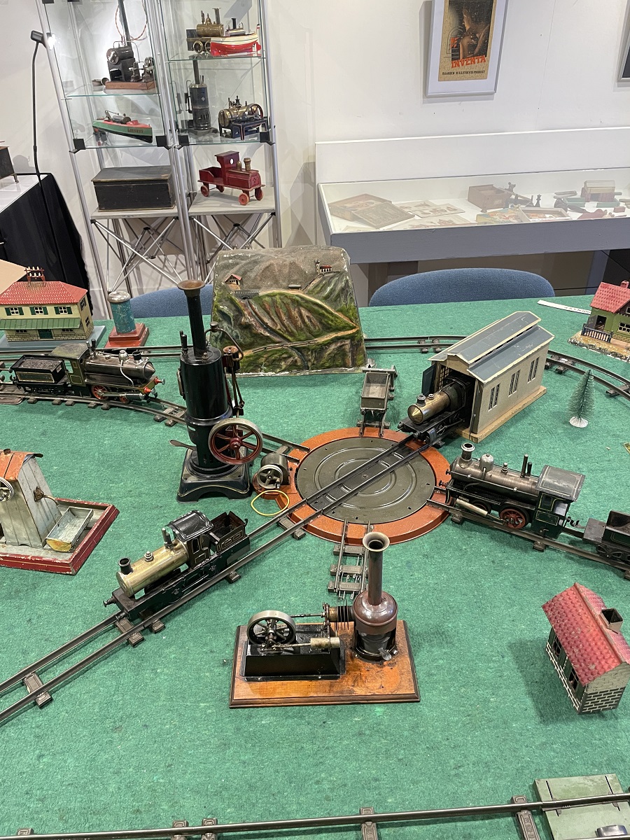 Bing and Carette live steam