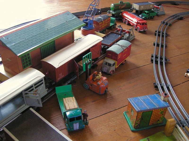 Dinky Toys on Hornby Layout