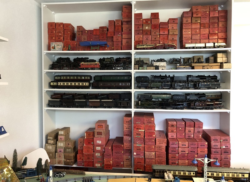 Hornby O-gauge Loco shed