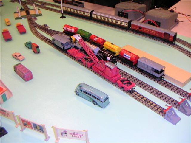 Hornby Dublo Goods area