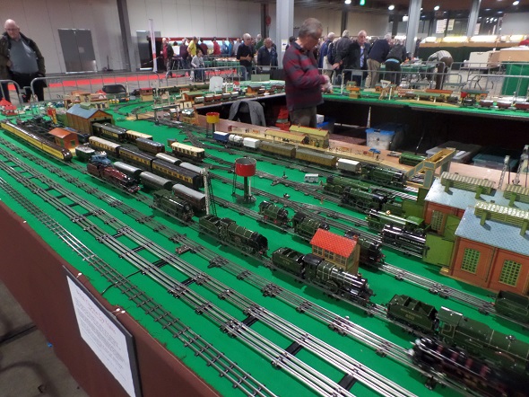 Dutch HRCA Hornby O-gauge layout