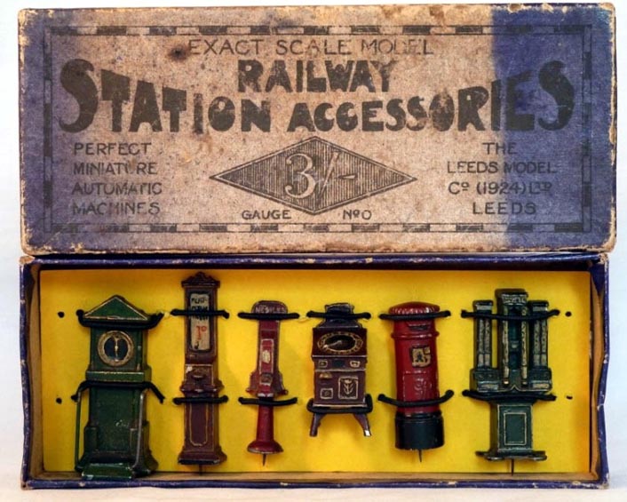 Leeds Station Accessories