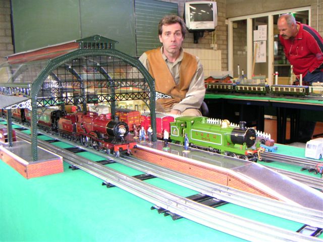 Niek van Ees running trains