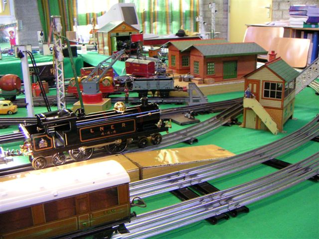 Goods depot with ACE 4-4-4