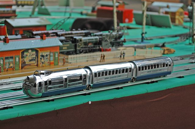 Hoge 0-gauge Streamliner